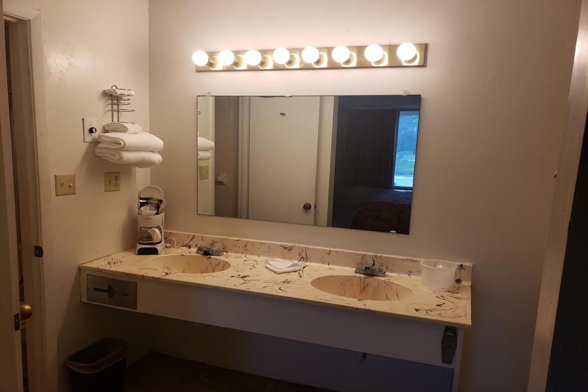 Oyo Hotel Whitely City Hwy 27 Ky Whitley City Εξωτερικό φωτογραφία